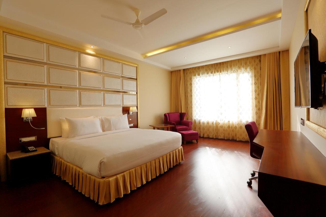Hotel Kasturi Orchid Pāl Exterior foto