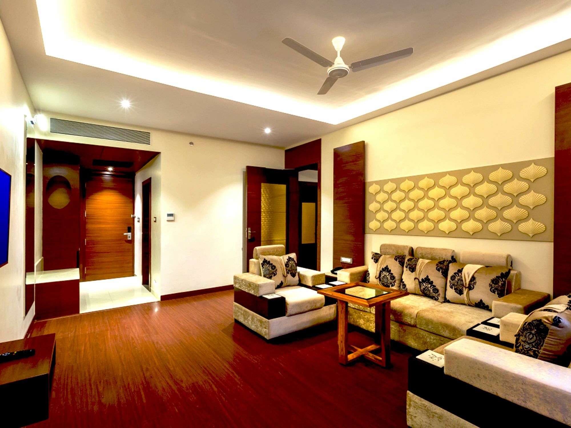 Hotel Kasturi Orchid Pāl Exterior foto