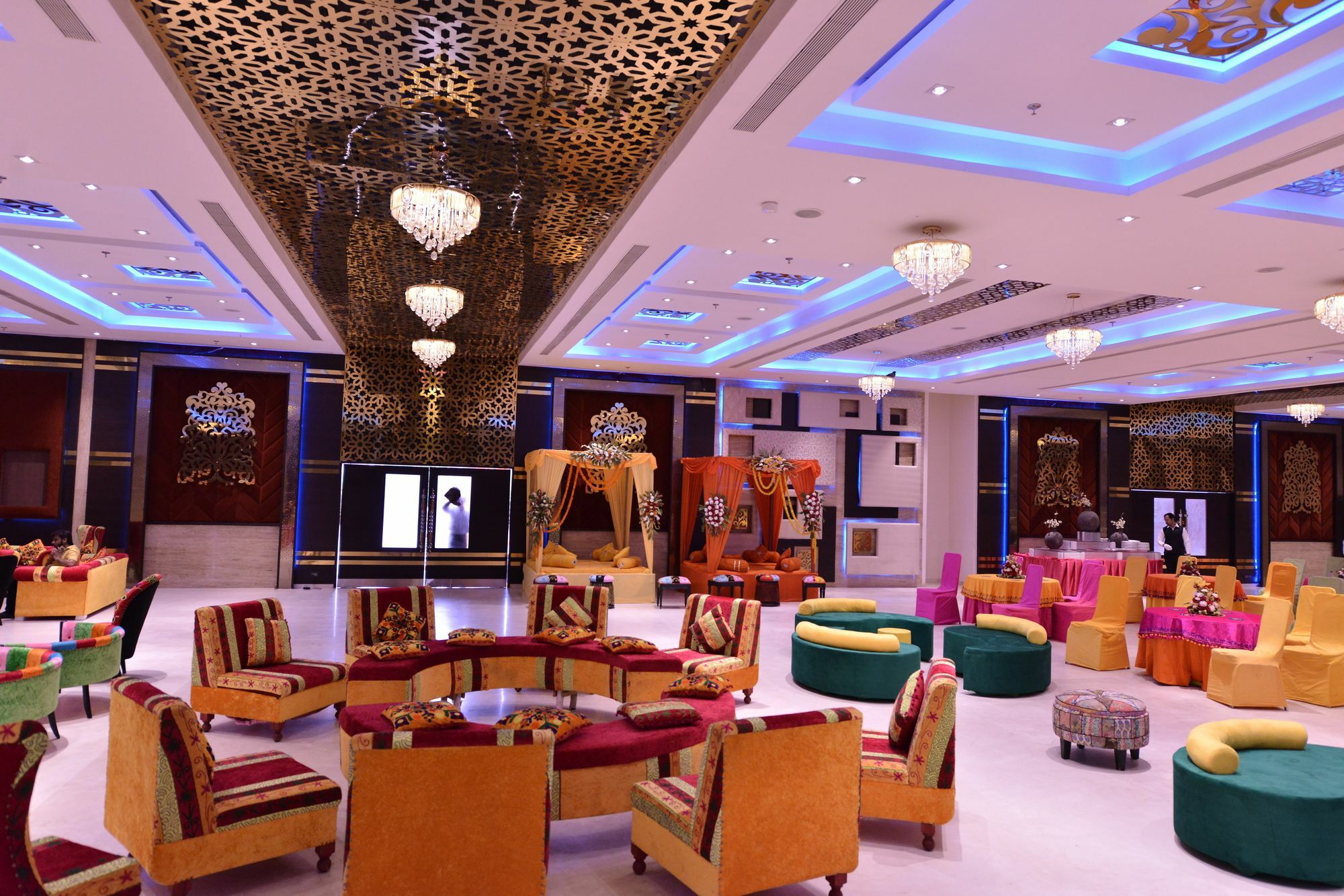 Hotel Kasturi Orchid Pāl Exterior foto
